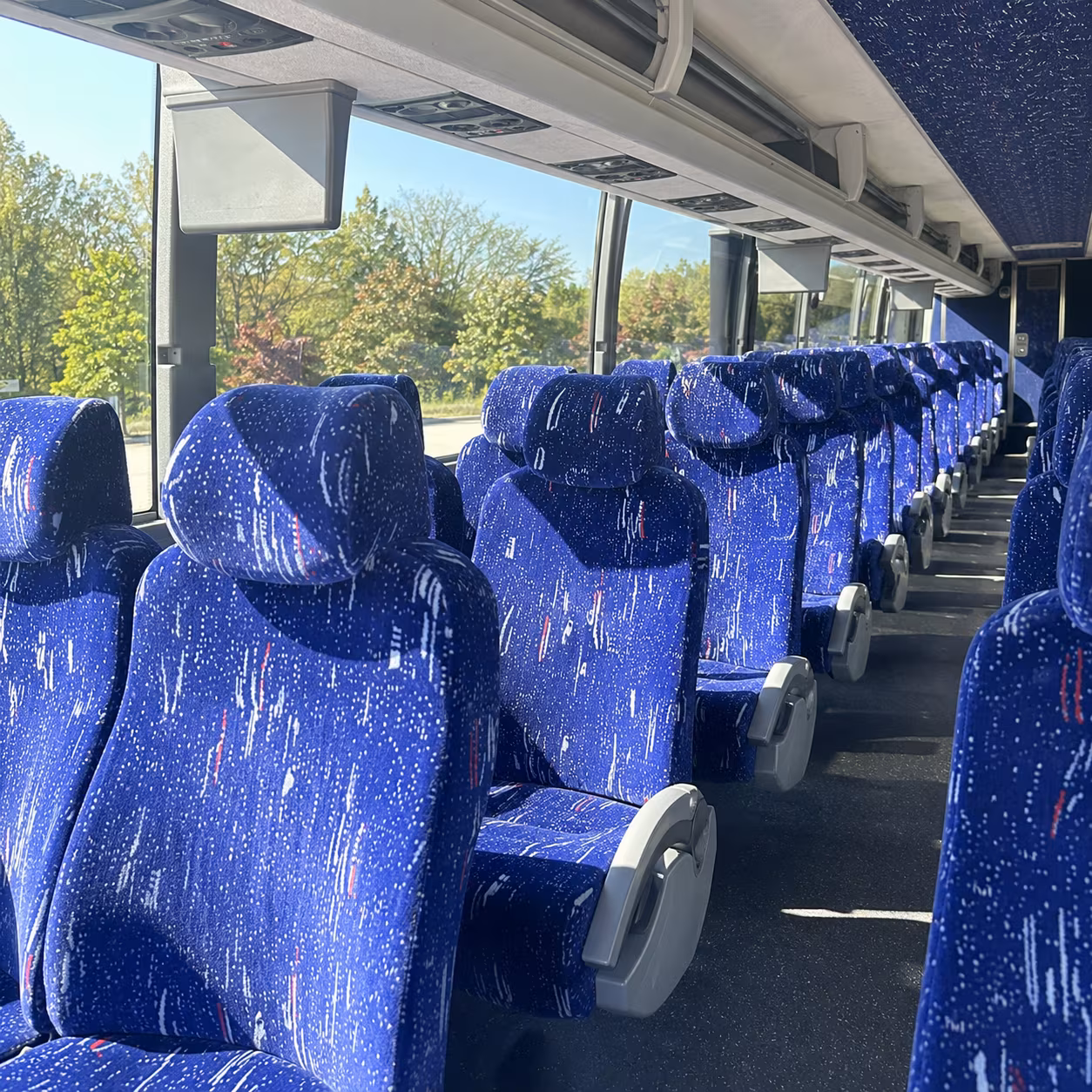 charter buses for st petersburg youth group trips and events