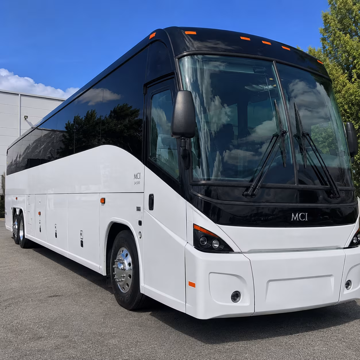 corporate event and off site shuttle buses for st petersburg employers