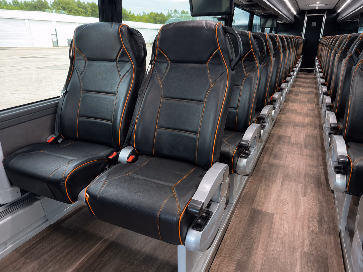 how the distance and duration of your trip affect charter bus rates